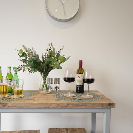 Sheffield Apt, Free Parking, Perfect For Workers Stannington  Экстерьер фото